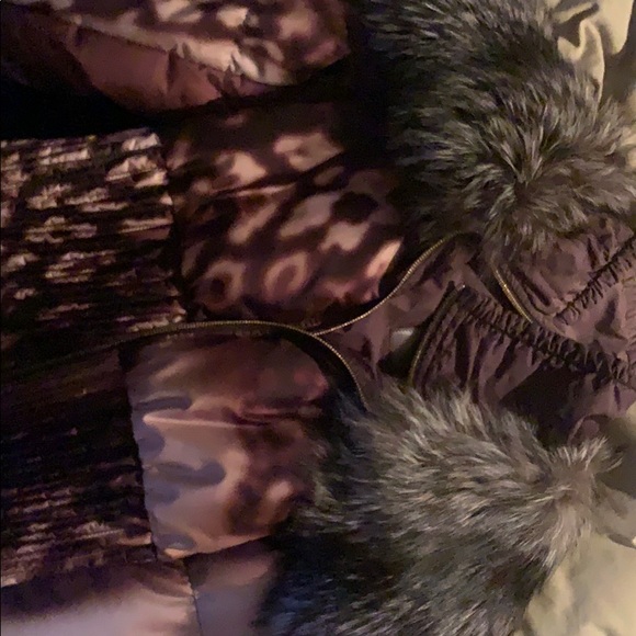 Prada exclusive winter jacket with real fox fur - Picture 3 of 3